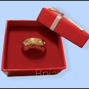 🎉🎉HP🎉🎉stainless steel Gold tone ring with CZ Stones New